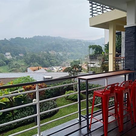 Villa Keluarga Syariah Resor Dago Pakar Bandung - View Bukit Екстер'єр фото