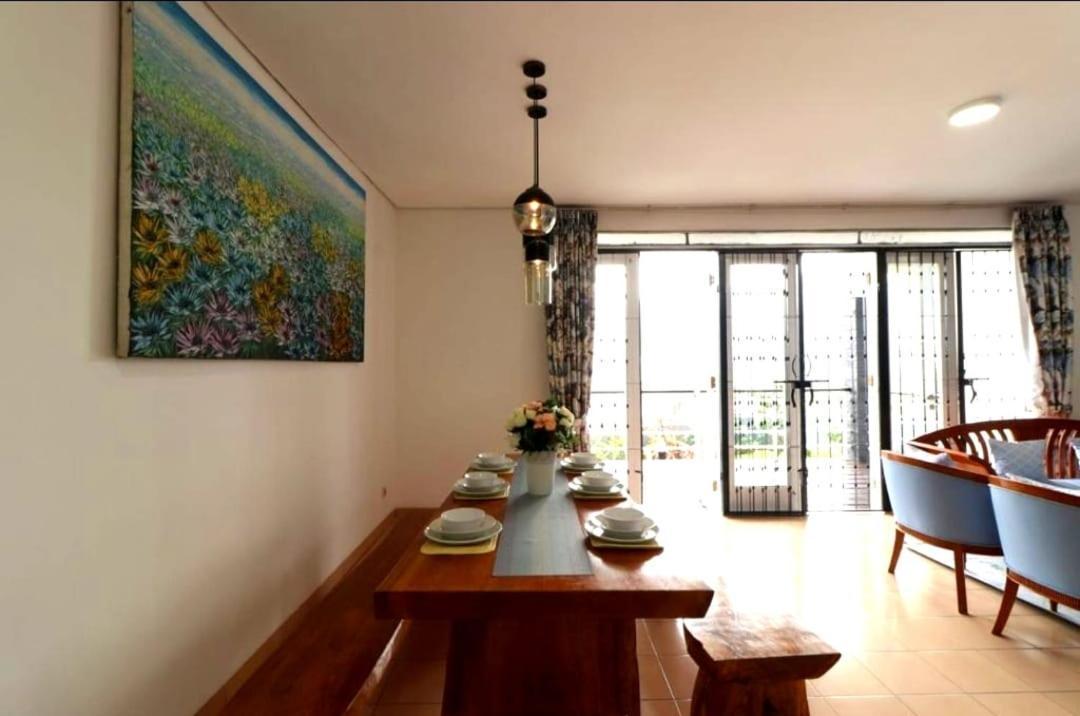Villa Keluarga Syariah Resor Dago Pakar Bandung - View Bukit Екстер'єр фото